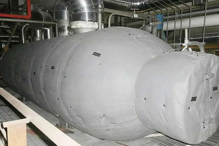 再沸器保溫,再沸器<a href=http://www.ltty168.cn/e/tags/?tagname=%E4%BF%9D%E6%B8%A9%E5%A5%97 target=_blank class=infotextkey>保溫套</a>,<a href=http://www.ltty168.cn/e/tags/?tagname=%E6%8D%A2%E7%83%AD%E5%99%A8%E4%BF%9D%E6%B8%A9 target=_blank class=infotextkey>換熱器保溫</a>