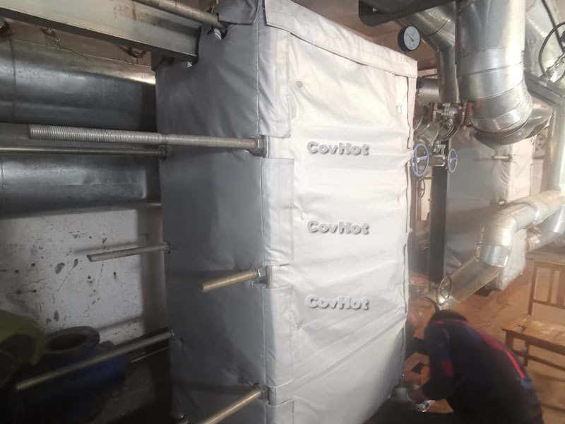 板式<a href=http://www.ltty168.cn/e/tags/?tagname=%E6%8D%A2%E7%83%AD%E5%99%A8%E4%BF%9D%E6%B8%A9 target=_blank class=infotextkey>換熱器保溫</a>,<a href=http://www.ltty168.cn/e/tags/?tagname=%E5%8F%AF%E6%8B%86%E5%8D%B8%E4%BF%9D%E6%B8%A9%E5%A5%97 target=_blank class=infotextkey>可拆卸<a href=http://www.ltty168.cn/e/tags/?tagname=%E4%BF%9D%E6%B8%A9%E5%A5%97 target=_blank class=infotextkey>保溫套</a></a>