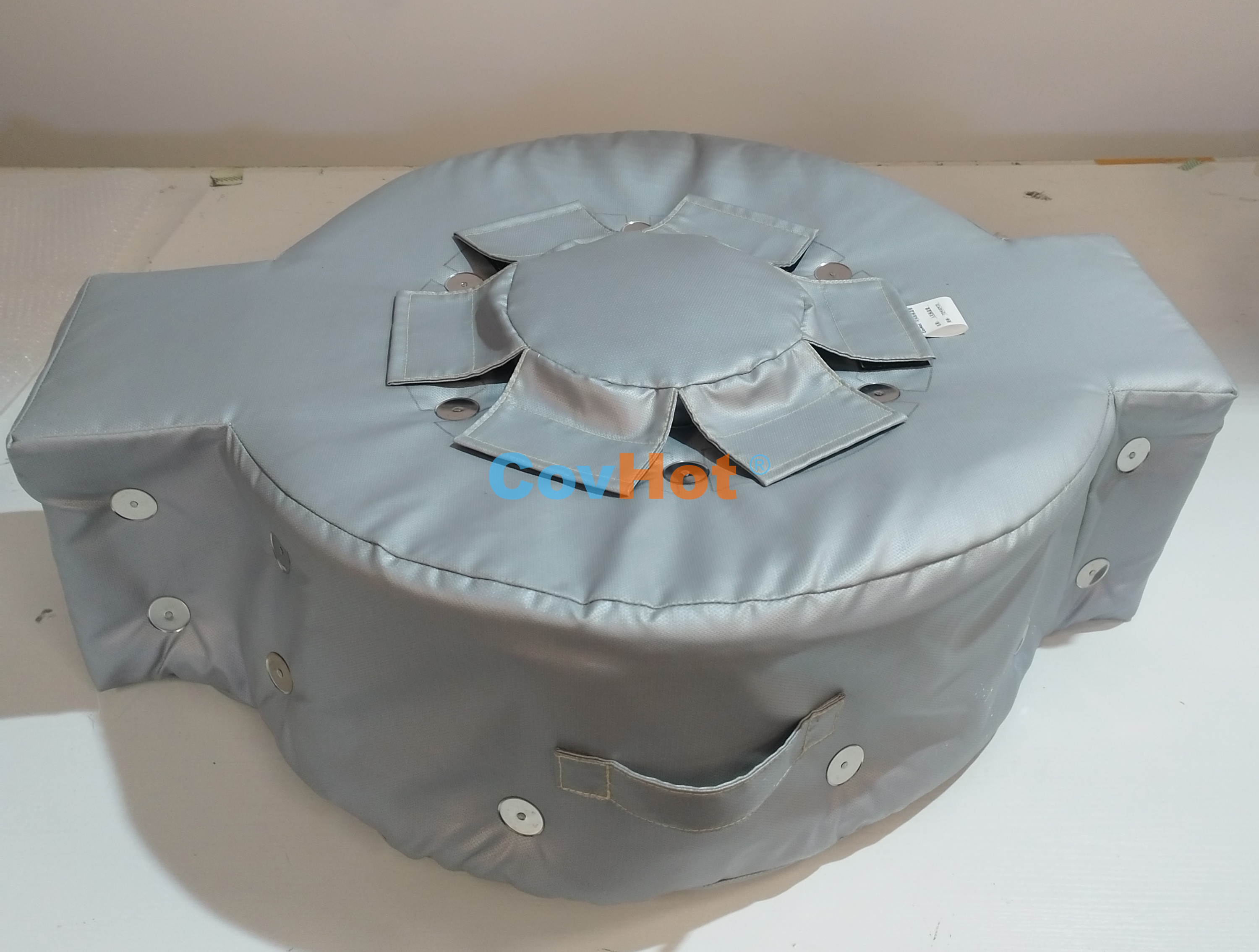 人孔<a href=http://www.ltty168.cn/e/tags/?tagname=%E4%BF%9D%E6%B8%A9%E9%9A%94%E7%83%AD target=_blank class=infotextkey>保溫隔熱</a>,可拆卸工業(yè)<a href=http://www.ltty168.cn/e/tags/?tagname=%E8%AE%BE%E5%A4%87%E4%BF%9D%E6%B8%A9 target=_blank class=infotextkey>設備保溫</a>套